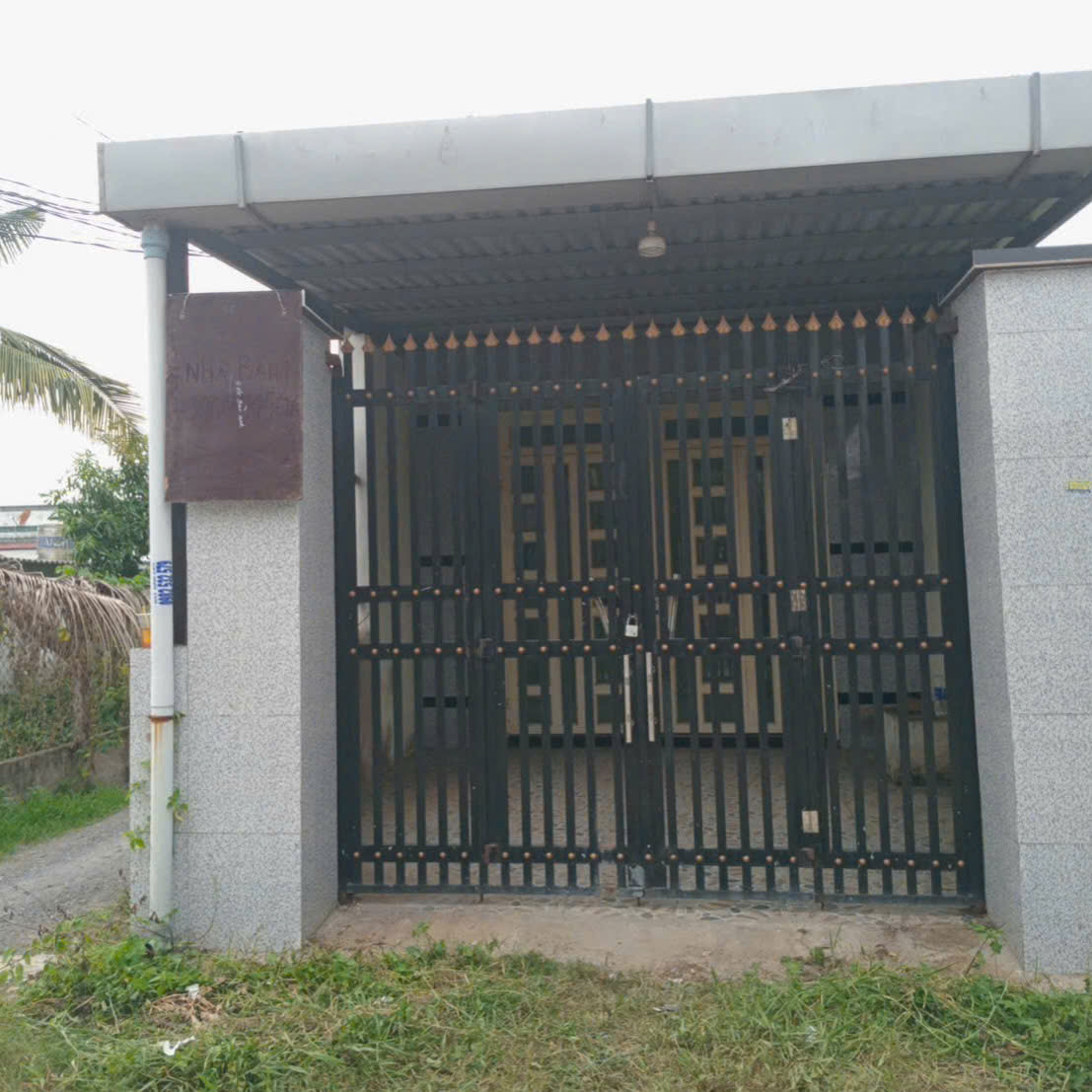 Bán Nhà ngộp Mỹ hạnh nam Đức Hoà, Long An.SHR. Gía 1 tỷ 650 triệu