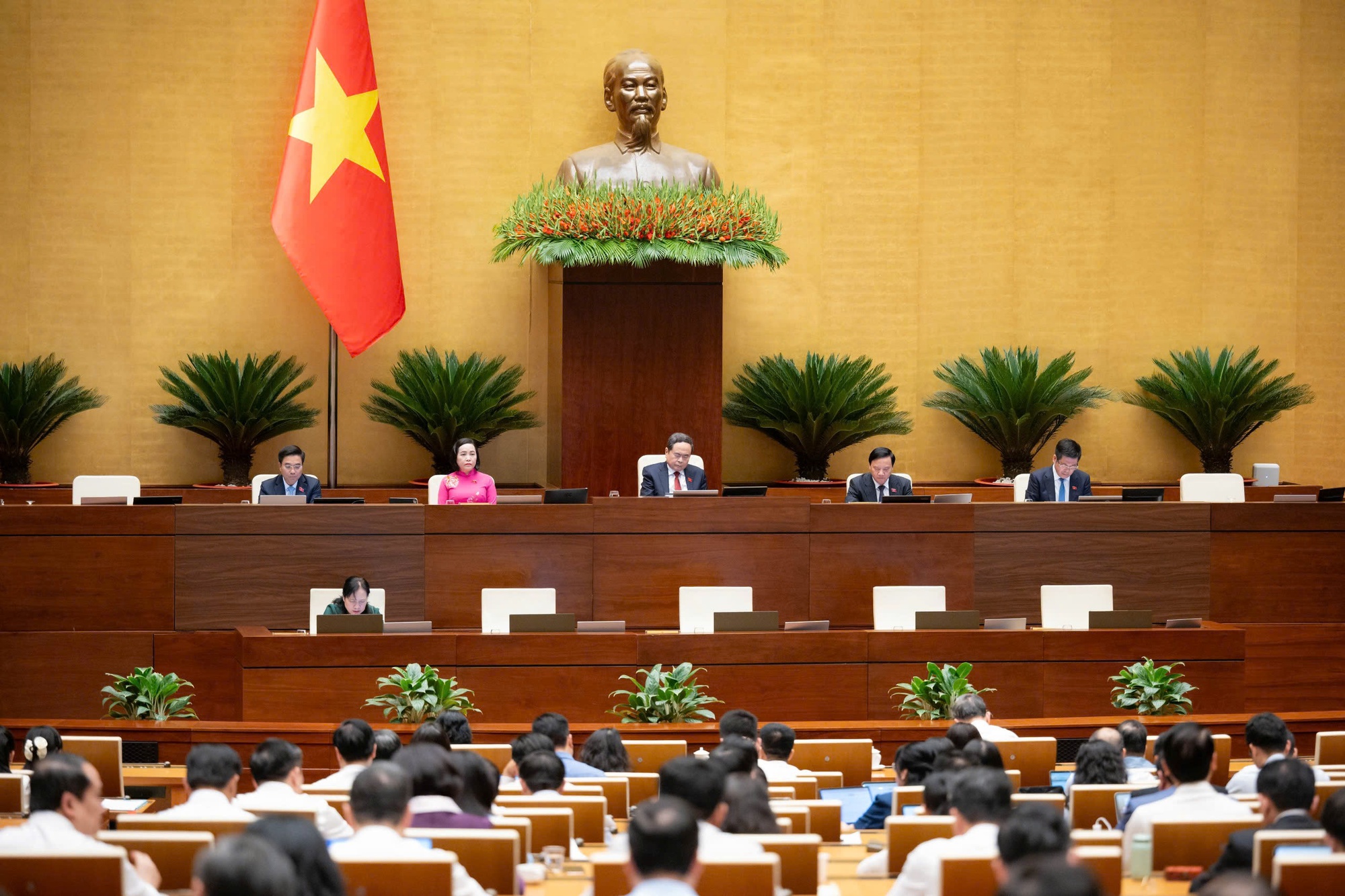 TOÀN VĂN: NGHỊ QUYẾT SỐ 71-NQ/TW CỦA BỘ CHÍNH TRỊ VỀ ĐỘT PHÁ PHÁT TRIỂN GIÁO DỤC VÀ ĐÀO TẠO