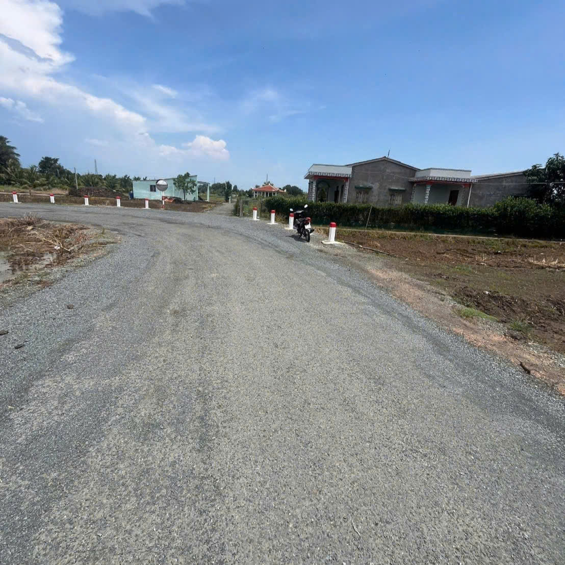 Bán đất thổ cư Mặt tiền đường Nguyễn Văn Thanh, xã Bình Trinh Đông, huyện Tân Trụ, tỉnh Long An CŨ ( TÂY NINH MỚI )  DT 153,7m² đất ONT