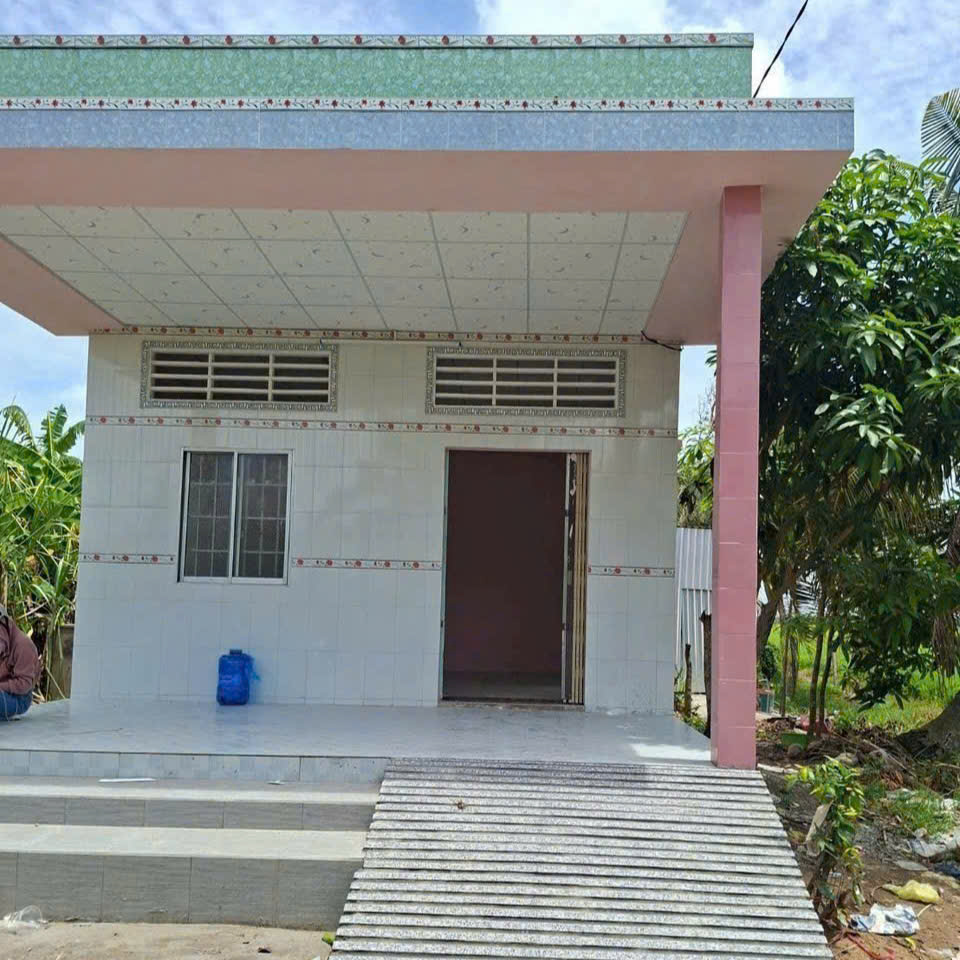 Cần bán nhà Long Thuận Thủ Thừa Long An. SHR. Gía 390 triệu
